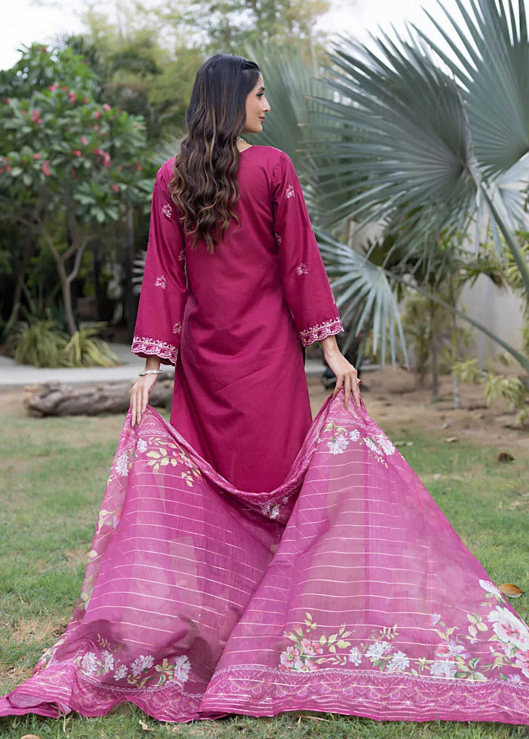 Regalia Textiles Pret Embroidered Lawn 3 Piece Suit RGT24B BFSL-1