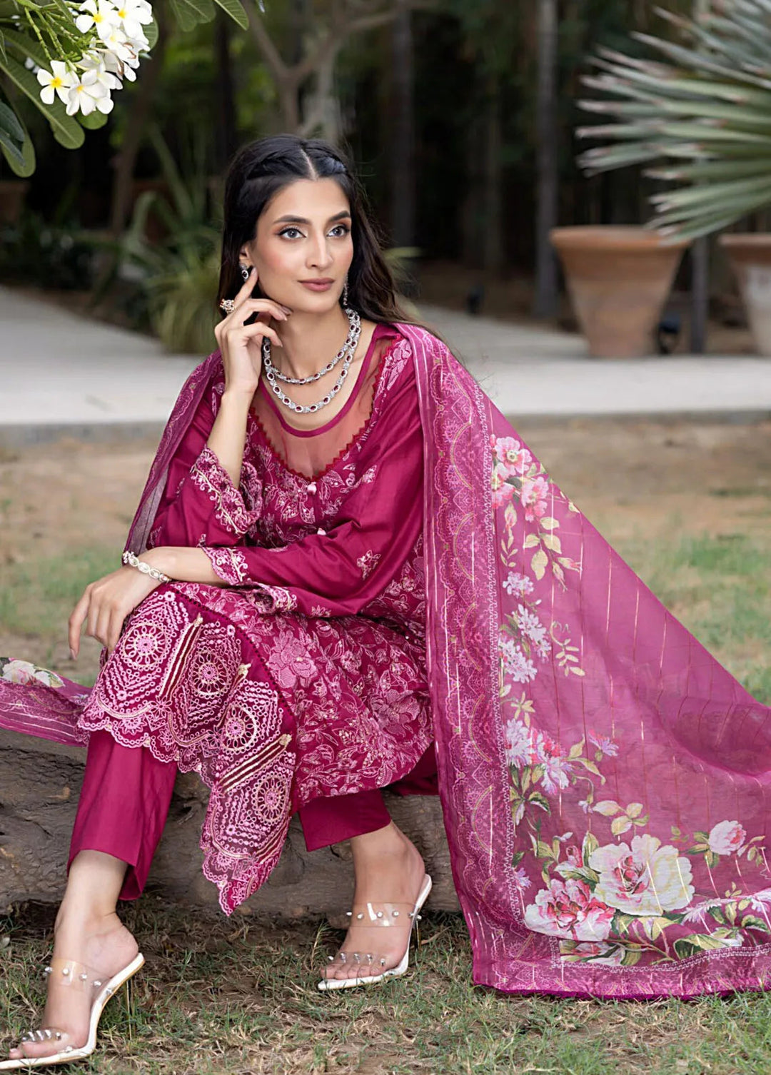 Regalia Textiles Pret Embroidered Lawn 3 Piece Suit RGT24B BFSL-1