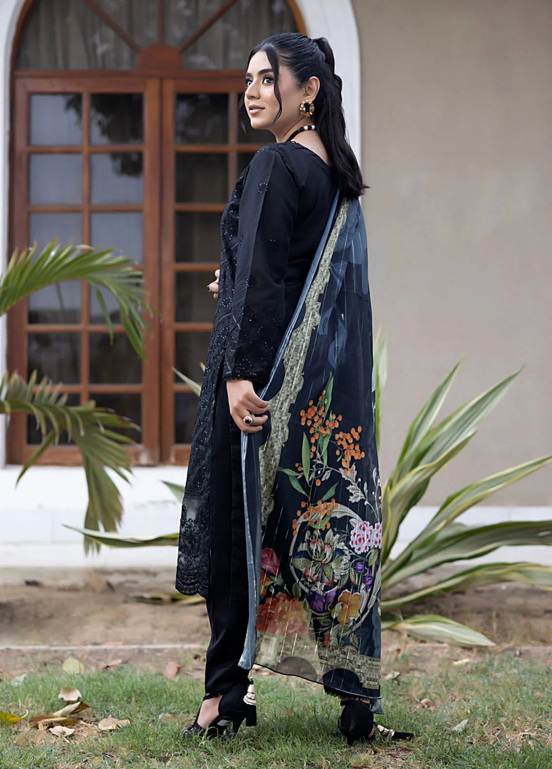 Regalia Textiles Pret Embroidered Lawn 3 Piece Suit RGT24B BFSL-2