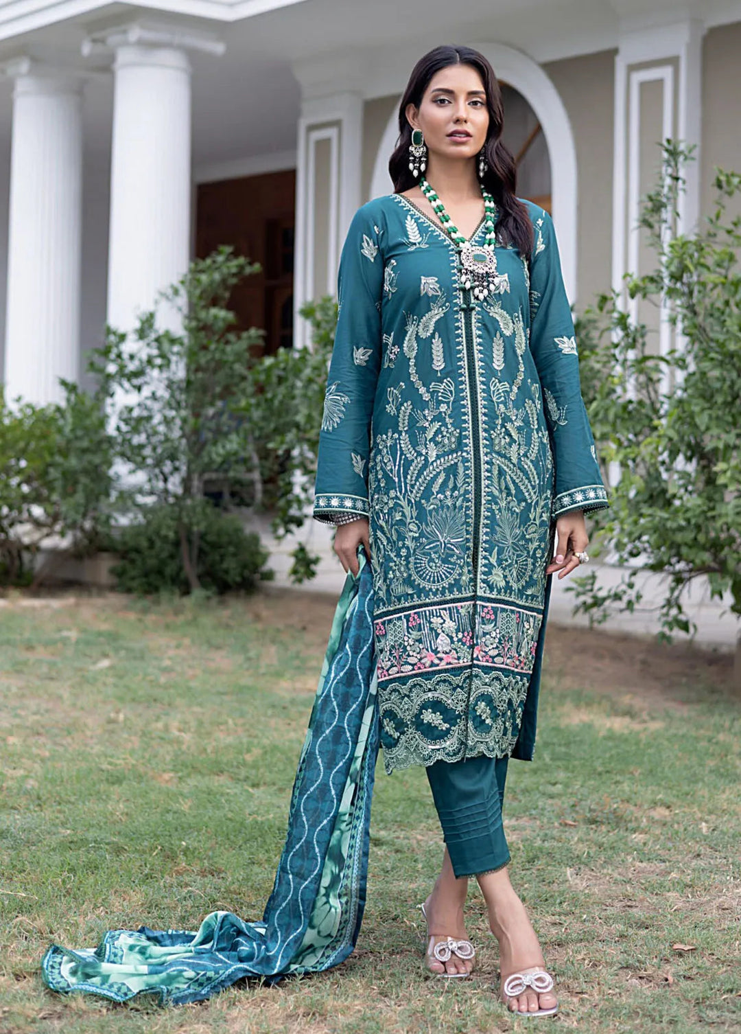 Regalia Textiles Pret Embroidered Lawn 3 Piece Suit RGT24B BFSL-3