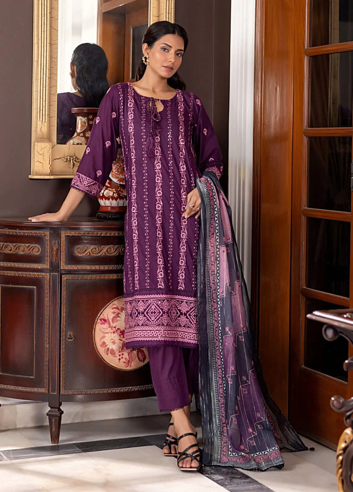 Regalia Textiles Pret Embroidered Lawn 3 Piece Suit RGT24B BFSL-7