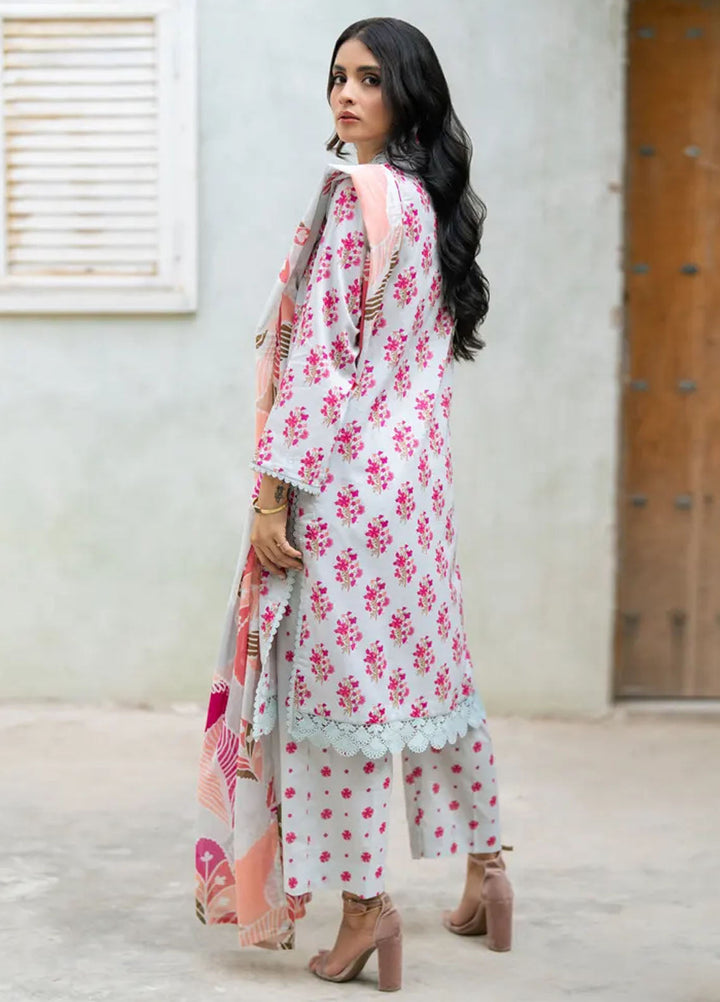 Regalia Textiles Pret Printed Lawn 3 Piece Suit ST-04