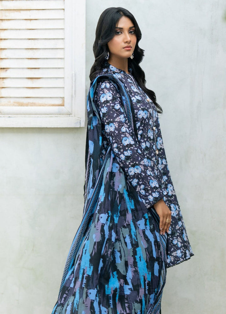 Regalia Textiles Pret Printed Lawn 3 Piece Suit ST-07