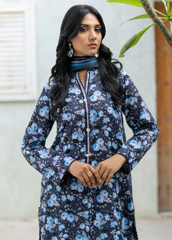 Regalia Textiles Pret Printed Lawn 3 Piece Suit ST-07