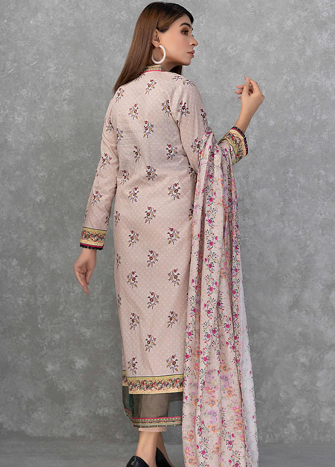 Regalia Textiles Printed Lawn Suits Unstitched 3 Piece RGT22-M4 07 - Summer Collection