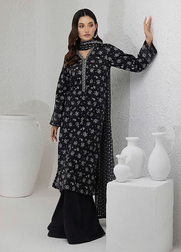 Regalia Textiles Printed Lawn Suits Unstitched 3 Piece RGT25BW D-02 - Summer Collection
