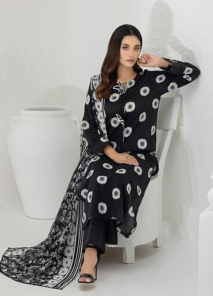 Regalia Textiles Printed Lawn Suits Unstitched 3 Piece RGT25BW D-09 - Summer Collection