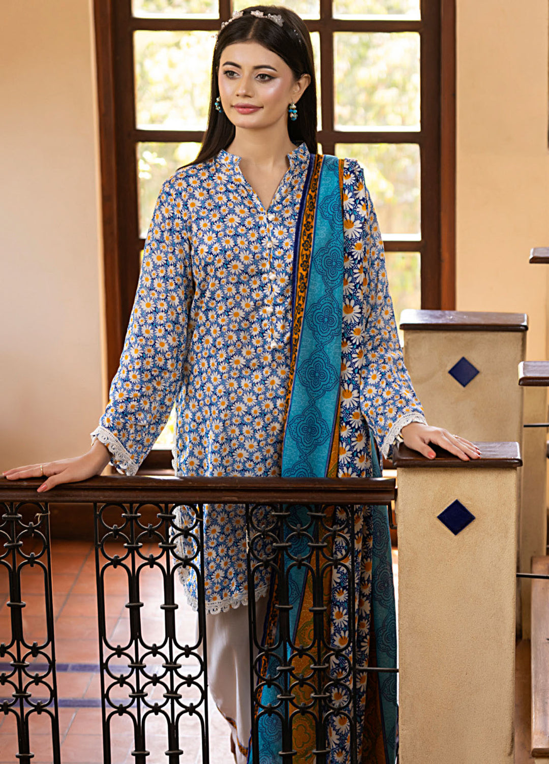 Regalia Textiles Printed Lawn Suits Unstitched 3 Piece RGT25S22 D-4 - Summer Collection