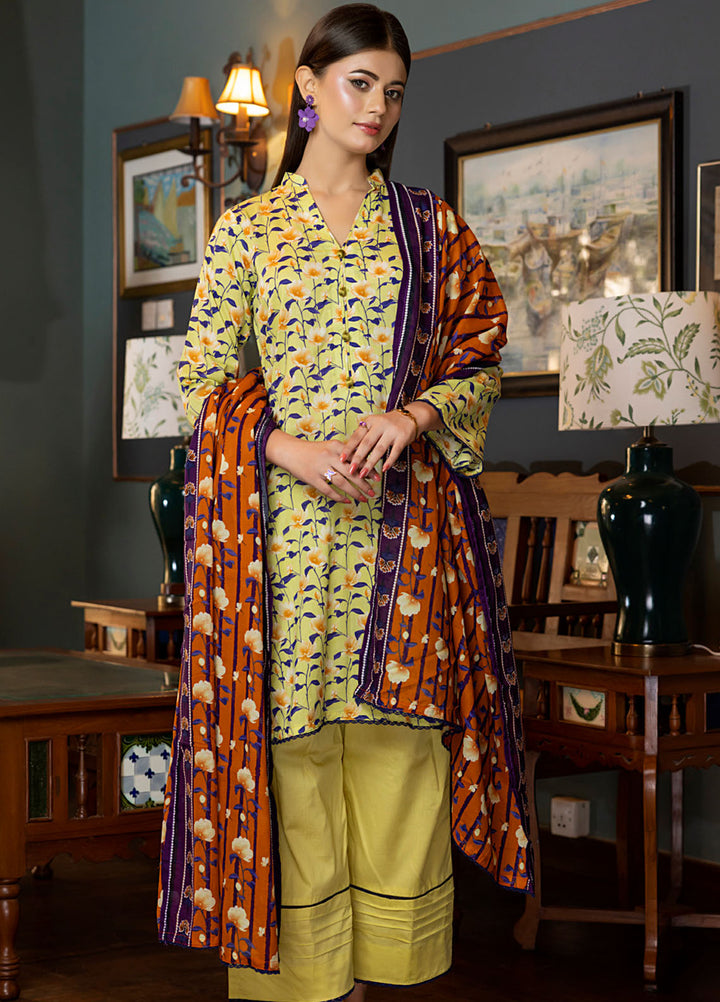 Regalia Textiles Printed Lawn Suits Unstitched 3 Piece RGT25S22 D-8 - Summer Collection