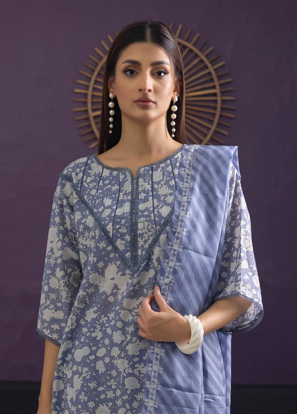 Regalia Textiles Trendy Threads Printed Lawn Suit Unstitched 3 Piece RGT24T D-01 - Summer Collection