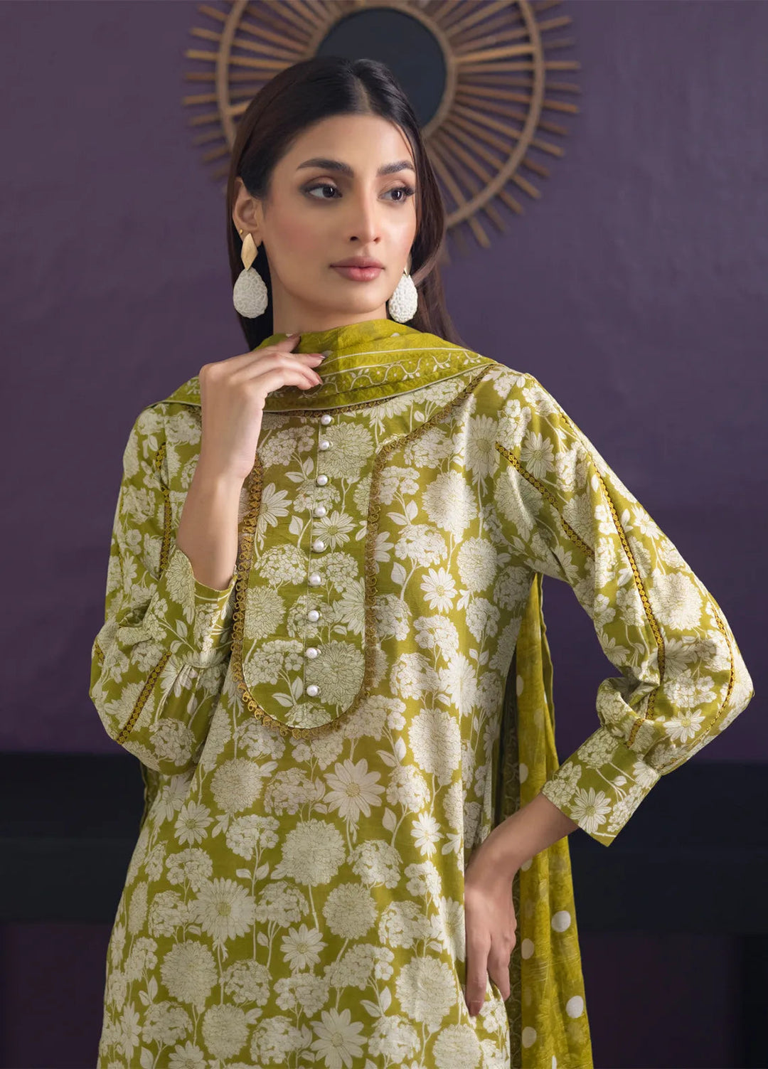 Regalia Textiles Trendy Threads Printed Lawn Suit Unstitched 3 Piece RGT24T D-02 - Summer Collection