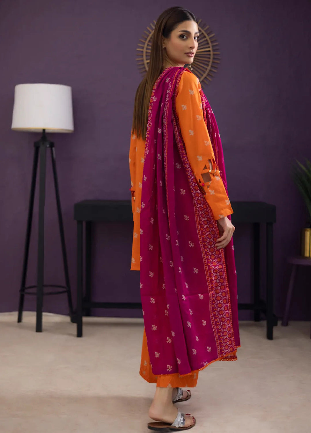 Regalia Textiles Trendy Threads Printed Lawn Suit Unstitched 3 Piece RGT24T D-06 - Summer Collection