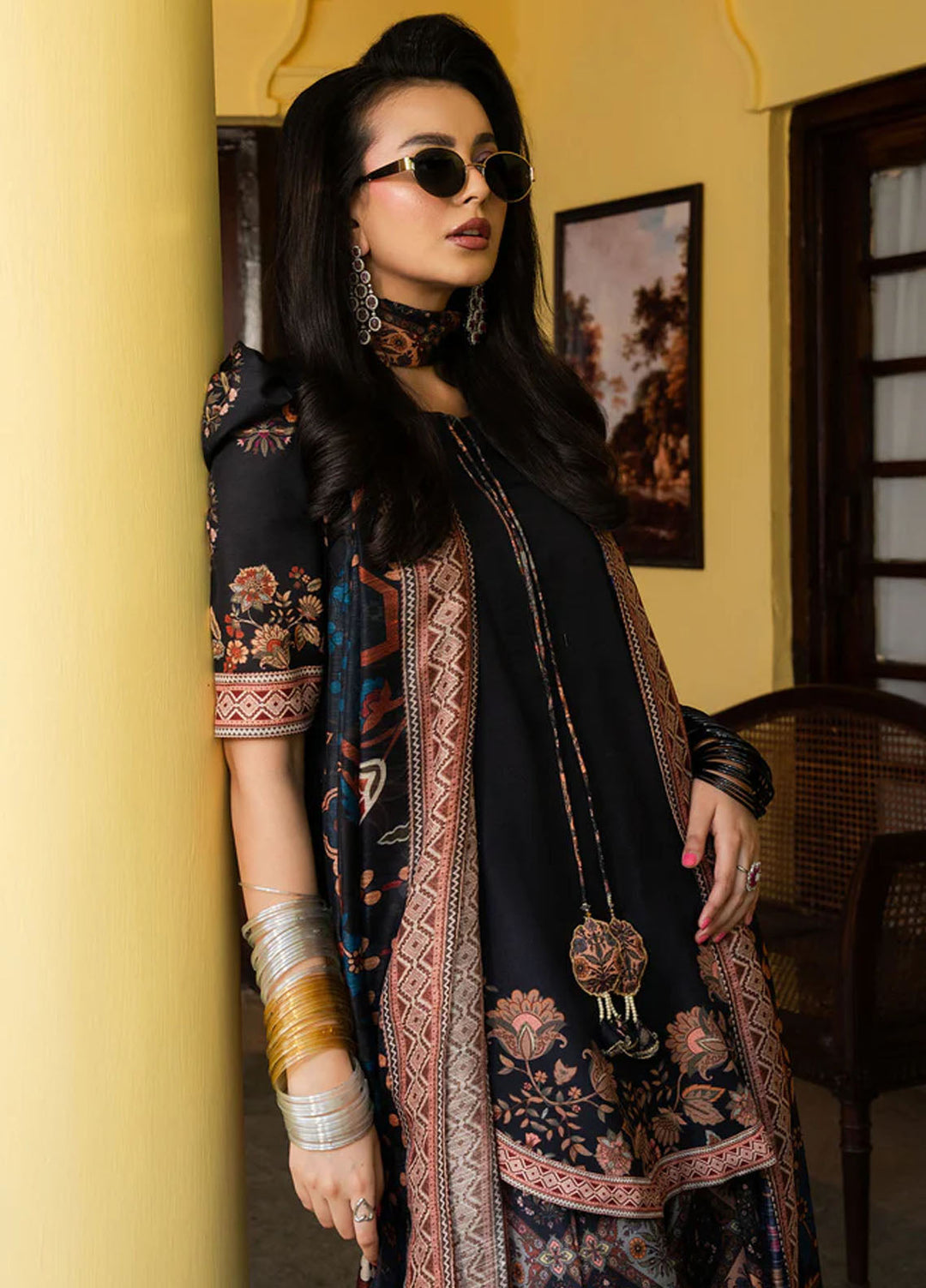 Retro by Maria Osama Khan Pret Printed Lawn 3 Piece Suit Nazia