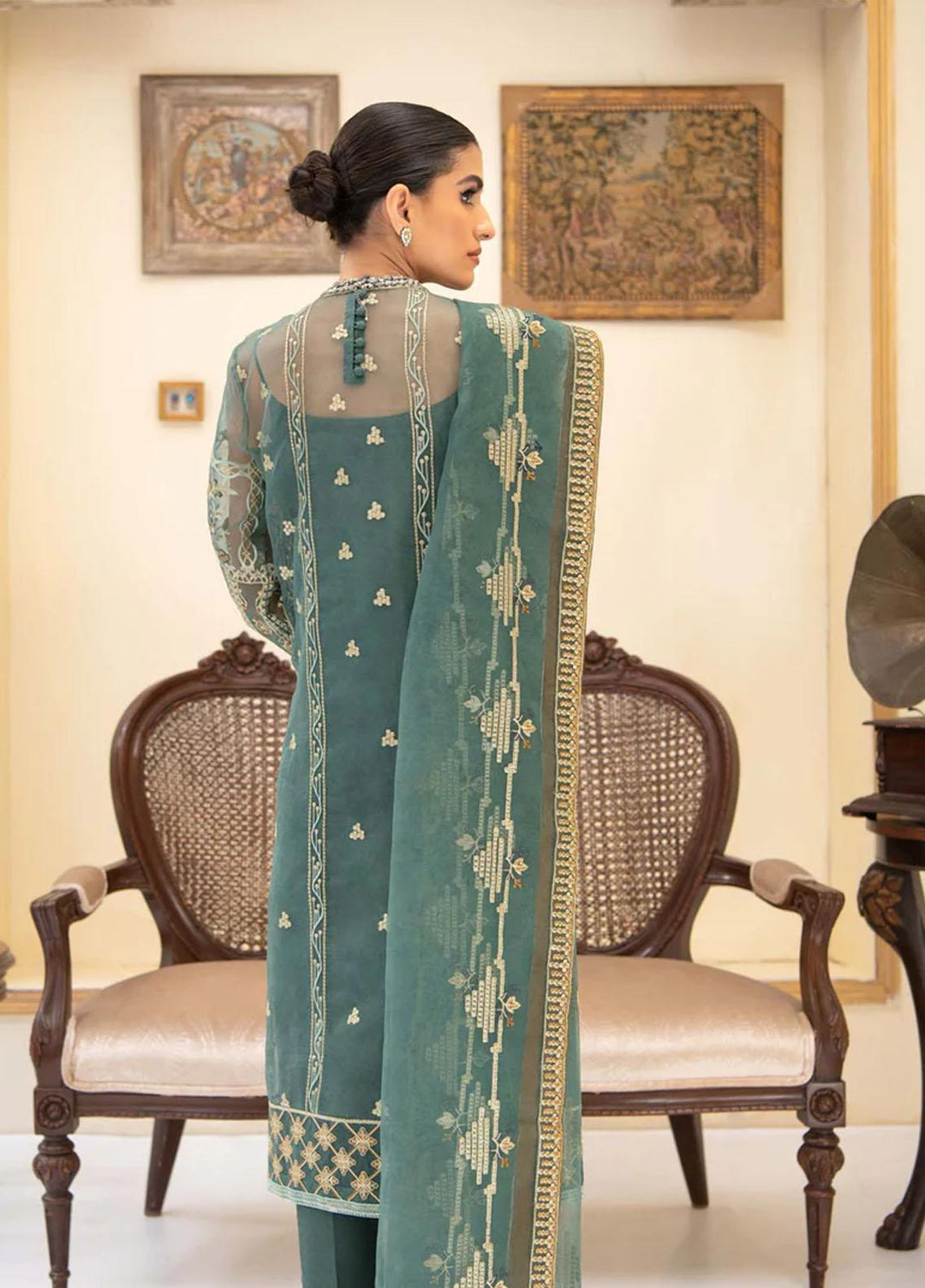 Reveuse By AIK Embroidered Organza Suits Unstitched 3 Piece AIK22R 05 - Winter Collection