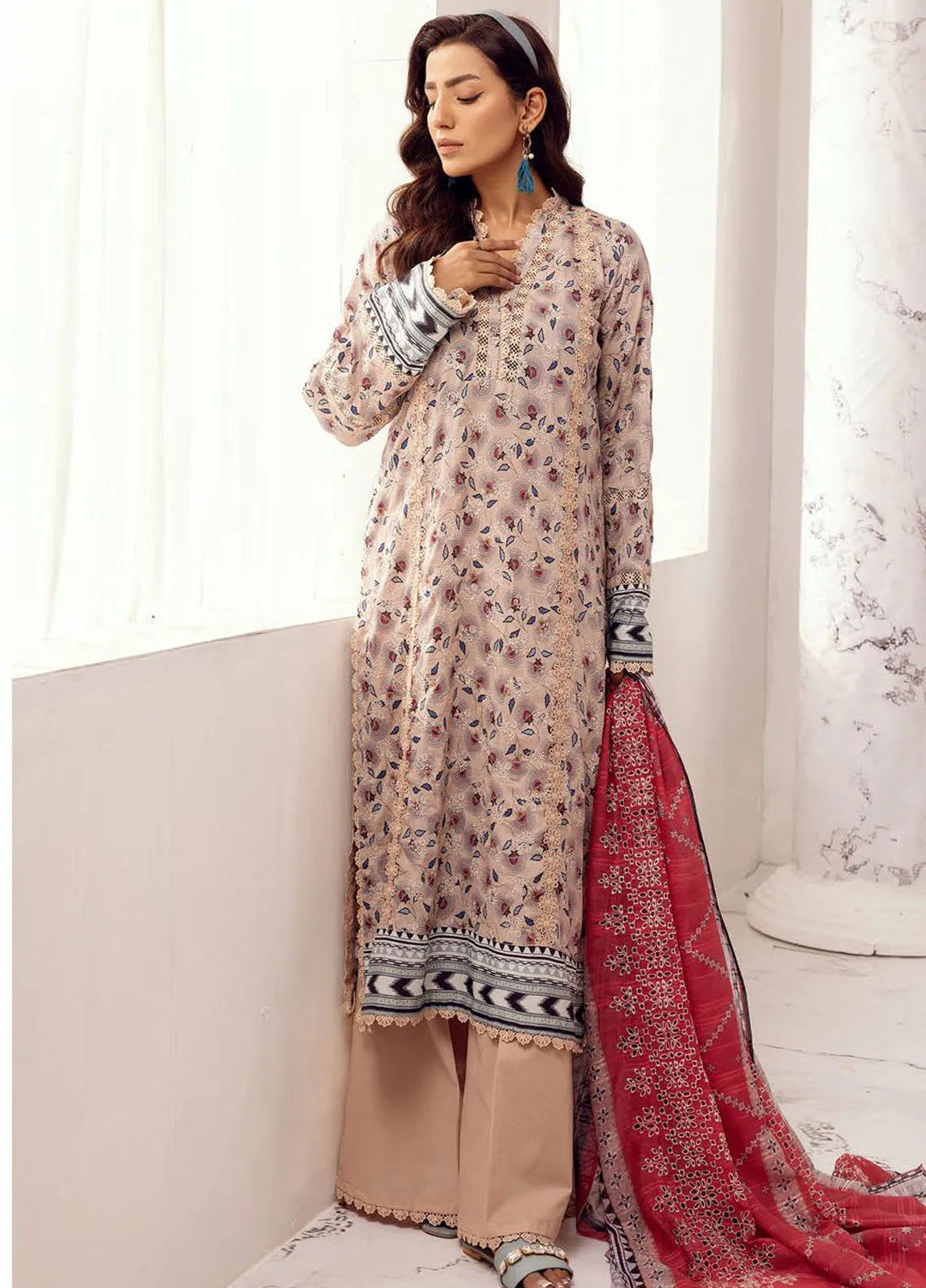 Riaz Arts Embroidered Lawn Suit Unstitched 3 Piece RA25MH D-01 - Summer Collection
