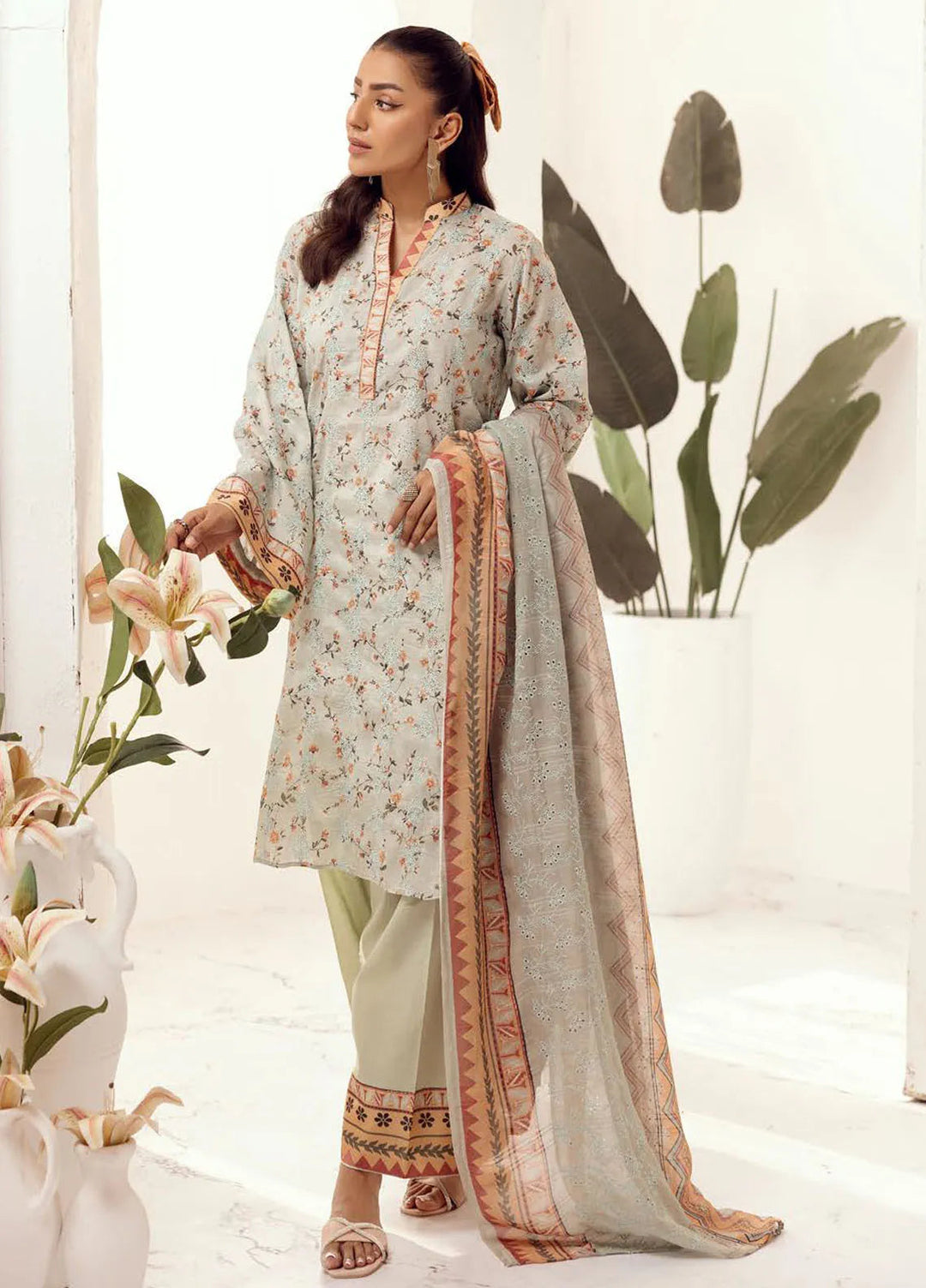 Riaz Arts Embroidered Lawn Suit Unstitched 3 Piece RA25MH D-04 - Summer Collection