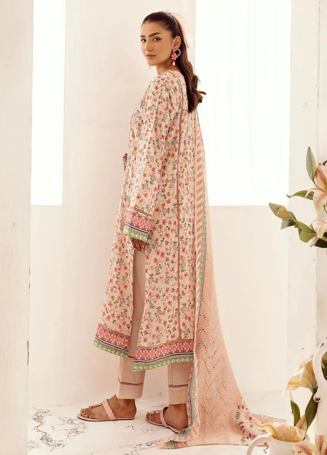 Riaz Arts Embroidered Lawn Suit Unstitched 3 Piece RA25MH D-06 - Summer Collection