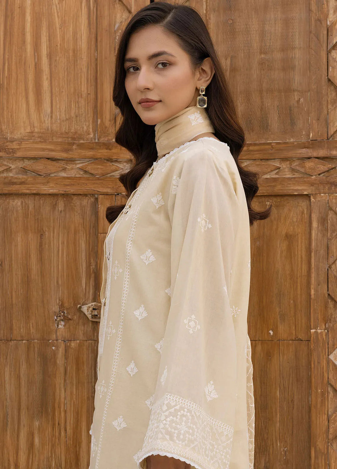 Riaz Arts Embroidered Lawn Suit Unstitched 3 Piece RA25ML D-03 - Summer Collection