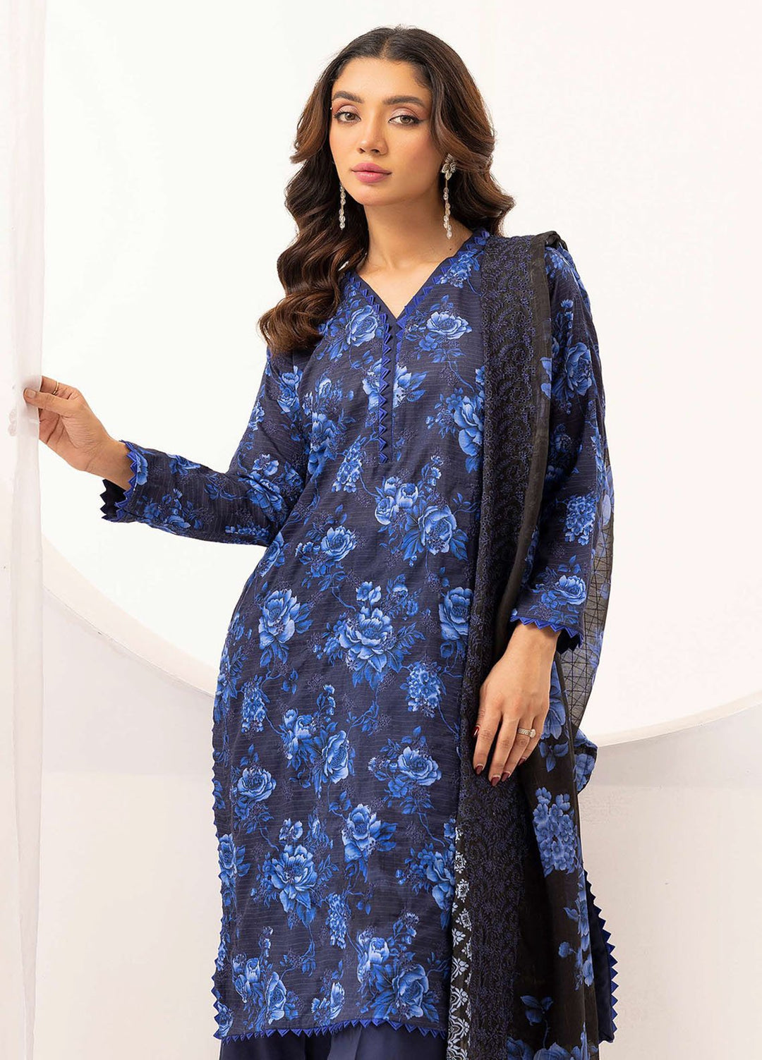 Riaz Arts Embroidered Lawn Suits Unstitched 3 Piece RA25RL D-04 - Summer Collection