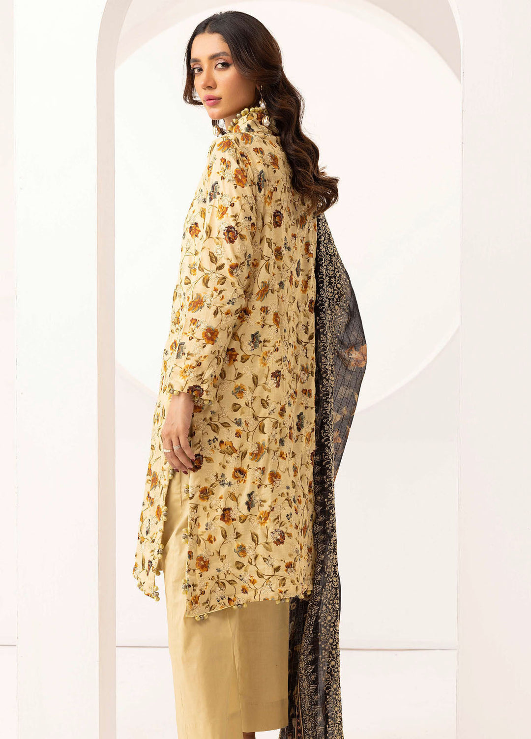 Riaz Arts Embroidered Lawn Suits Unstitched 3 Piece RA25RL D-10 - Summer Collection