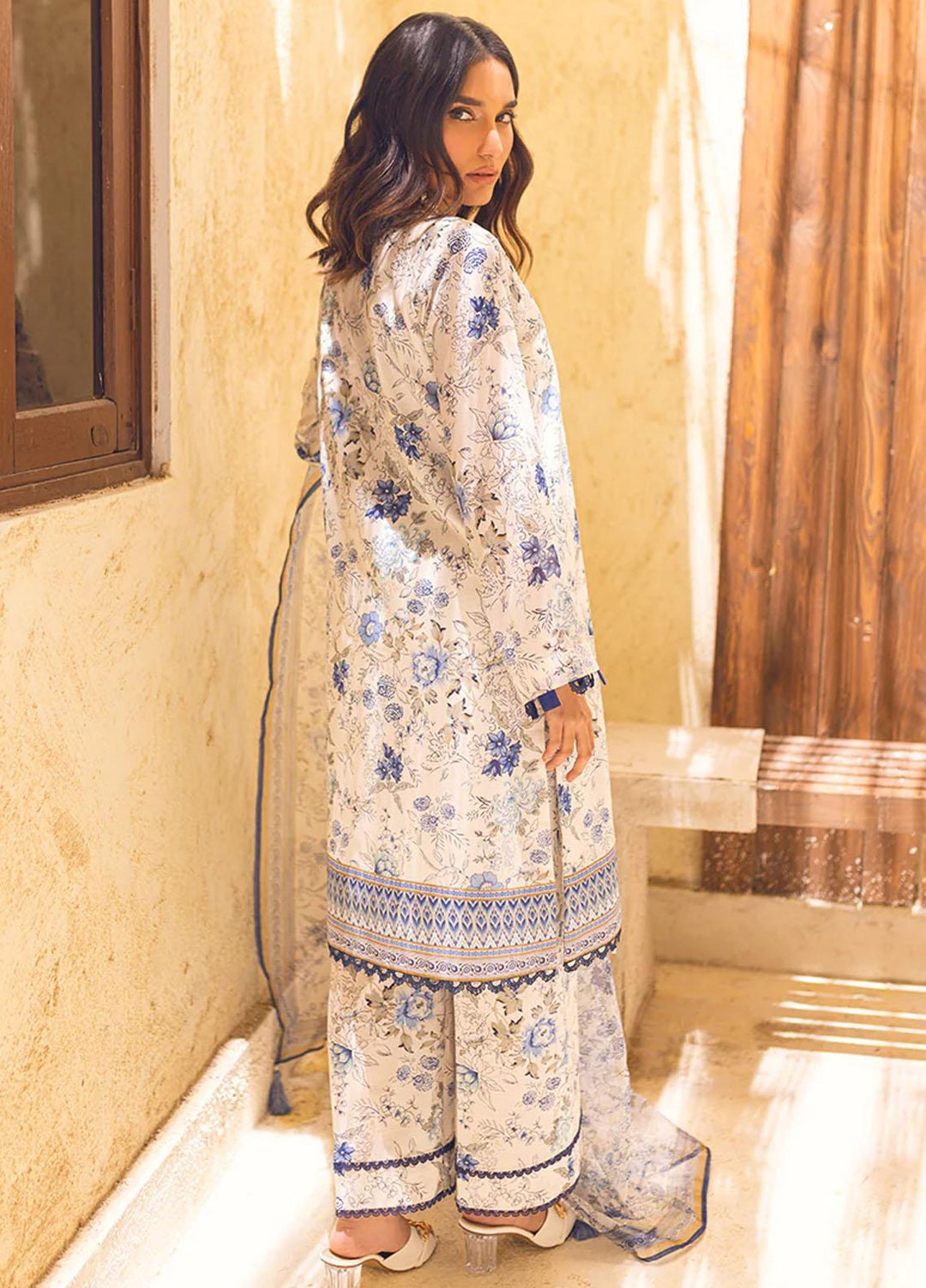 Riwayat By Salitex Printed Lawn Suits Unstitched 3 Piece ST23R UNS23AF002UT - Summer Collection