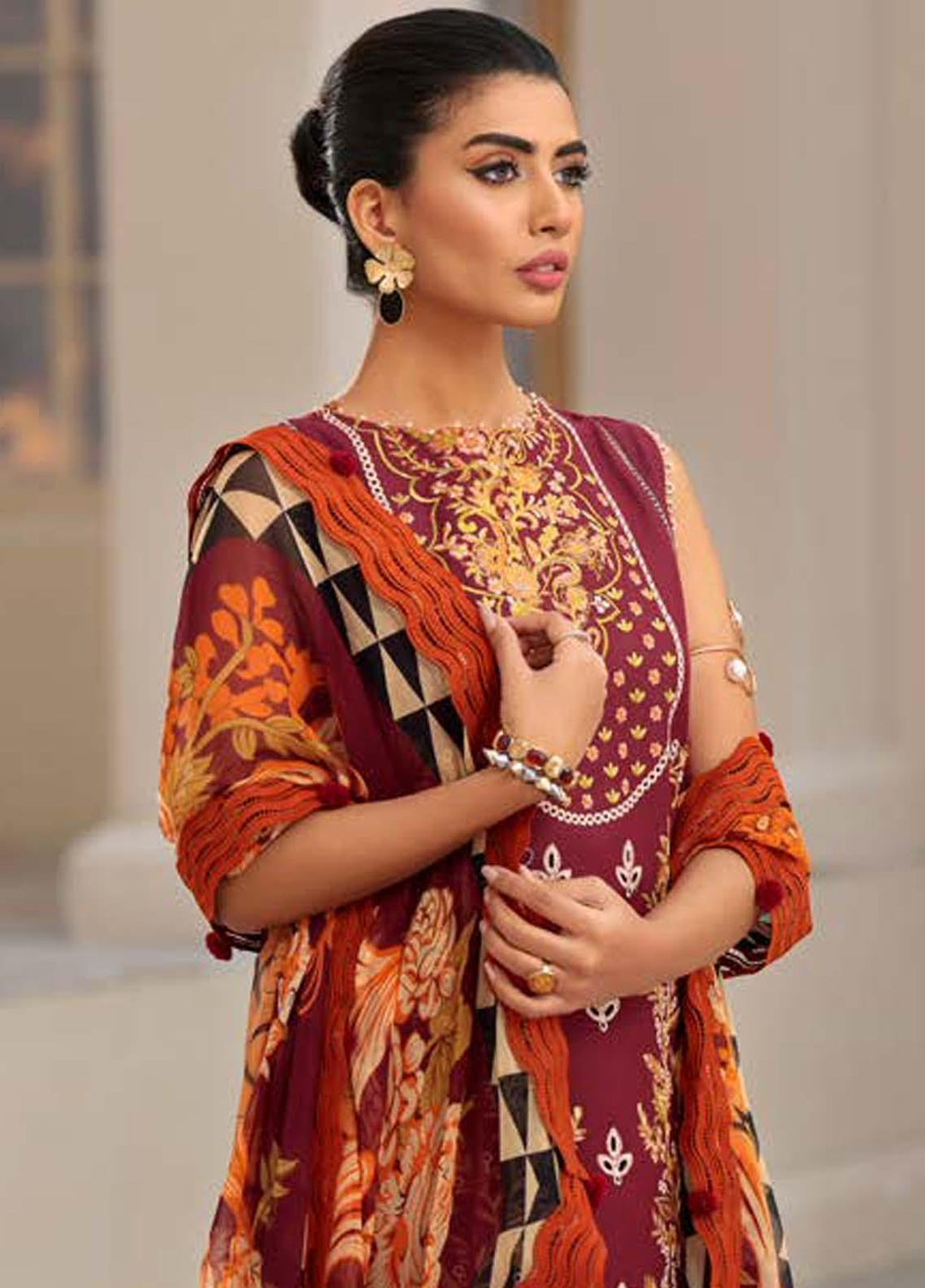 Roheenaz Embroidered Lawn Suits Unstitched 3 Piece RO22L-2 RNZ22S-02A - Summer Collection