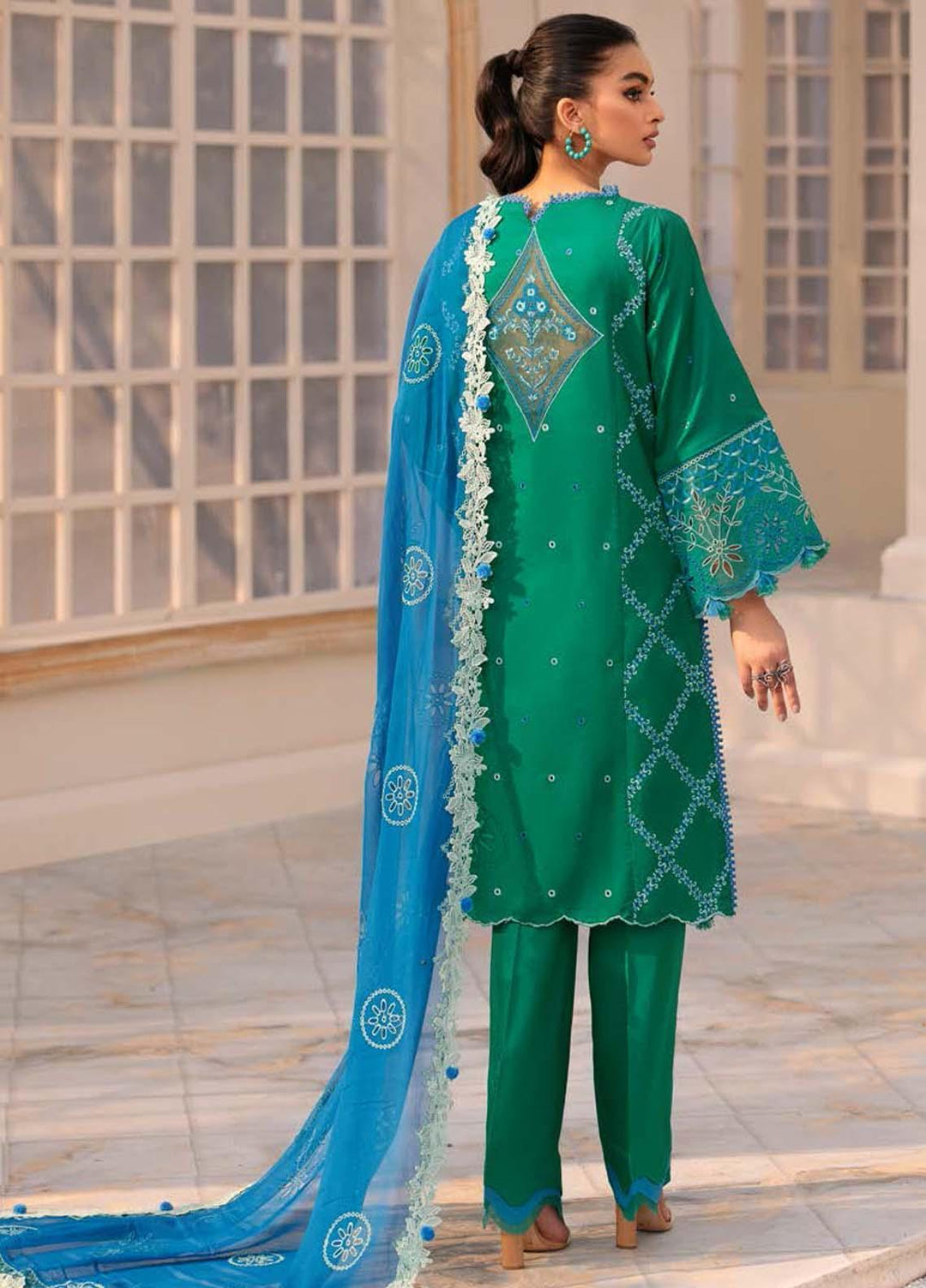 Roheenaz Embroidered Lawn Suits Unstitched 3 Piece RO22L-2 RNZ22S-05A - Summer Collection