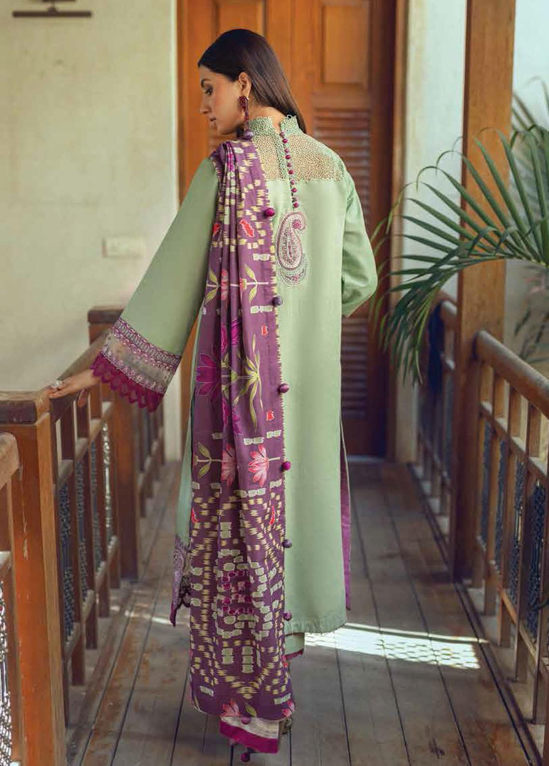 Roheenaz Embroidered Khaddar Suits Unstitched 3 Piece RO22FW RNZ-22-03-A - Luxury Collection