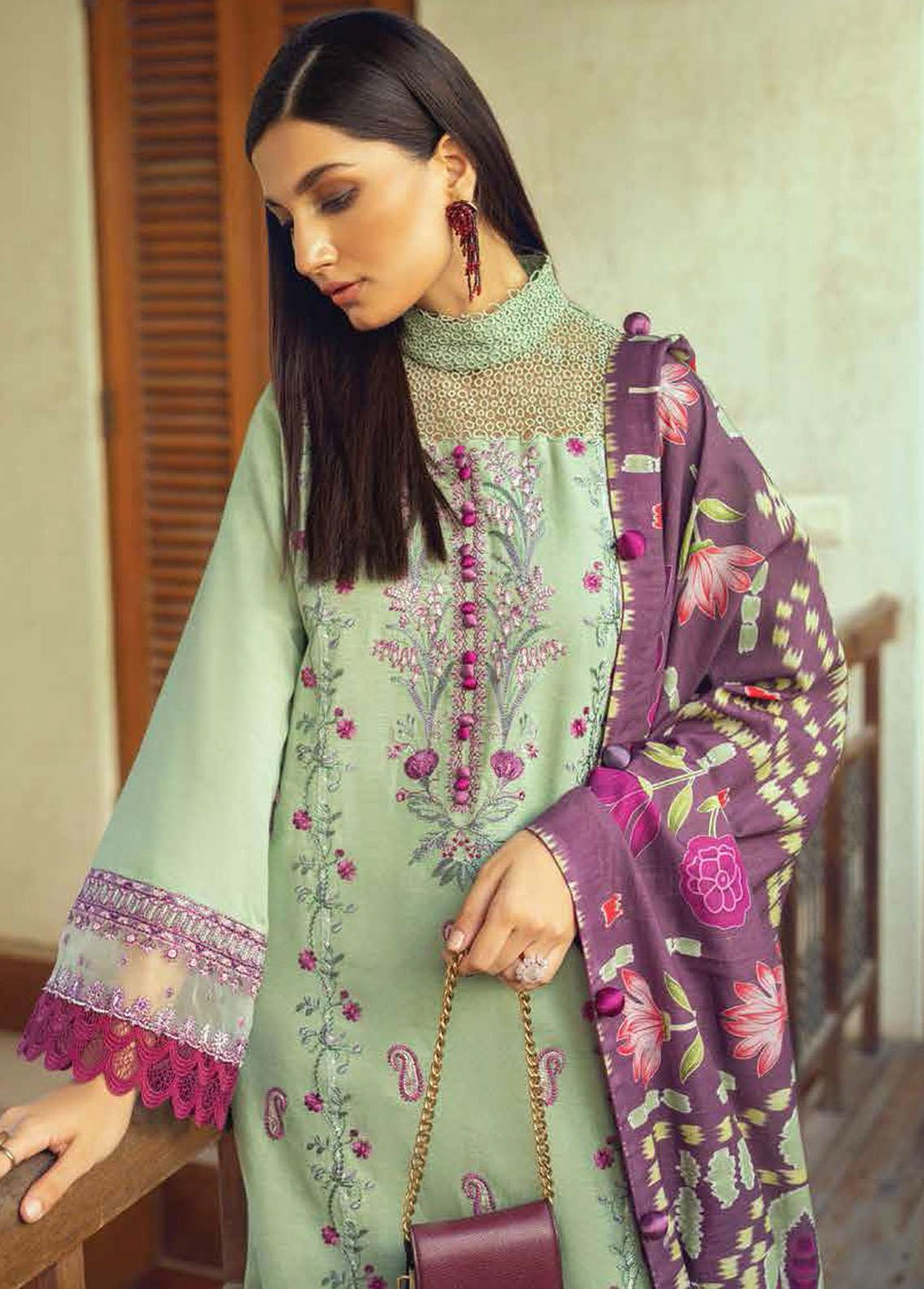 Roheenaz Embroidered Khaddar Suits Unstitched 3 Piece RO22FW RNZ-22-03-A - Luxury Collection