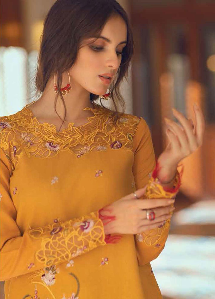 Roheenaz Embroidered Linen Suits Unstitched 3 Piece RO22FW RNZ-22-04-B - Luxury Collection