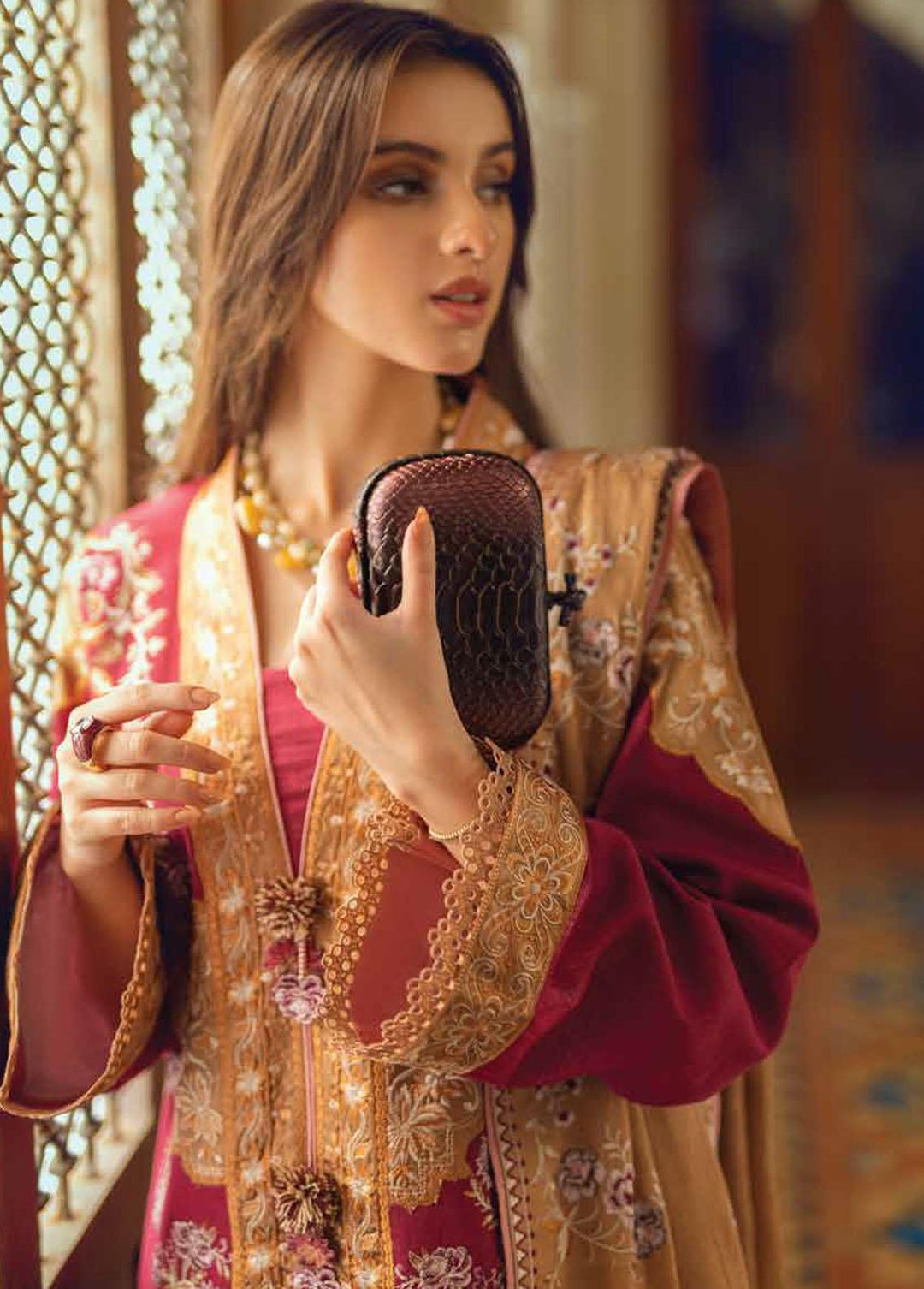 Roheenaz Embroidered Khaddar Suits Unstitched 3 Piece RO22FW RNZ-22-05A - Luxury Collection