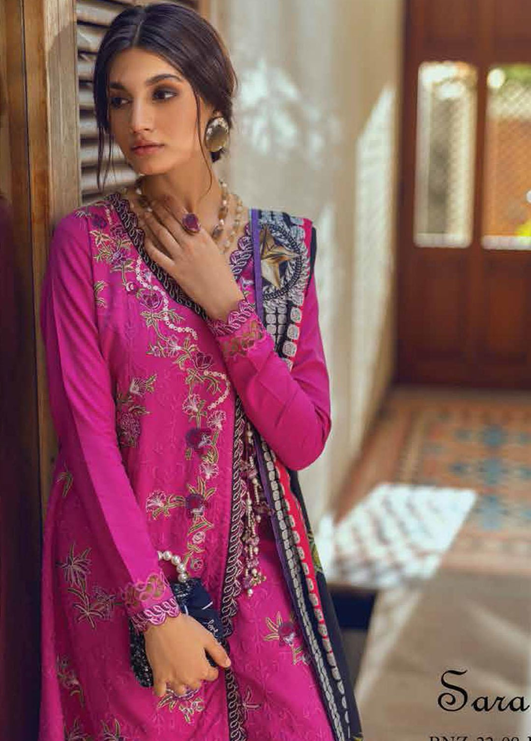 Roheenaz Embroidered Linen Suits Unstitched 3 Piece RO22FW RNZ-22-08B - Luxury Collection
