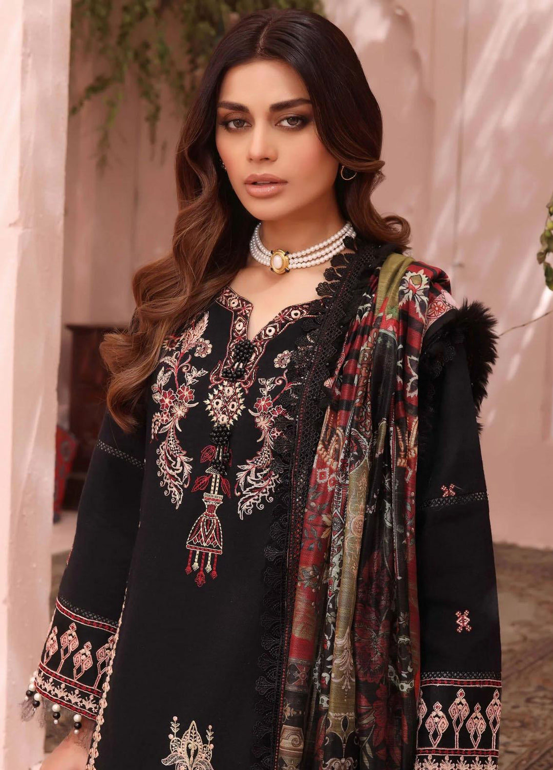 Roohi By Aahang Embroidered Lawn Suits Unstitched 3 Piece ANG23R Leila - Summer Collection
