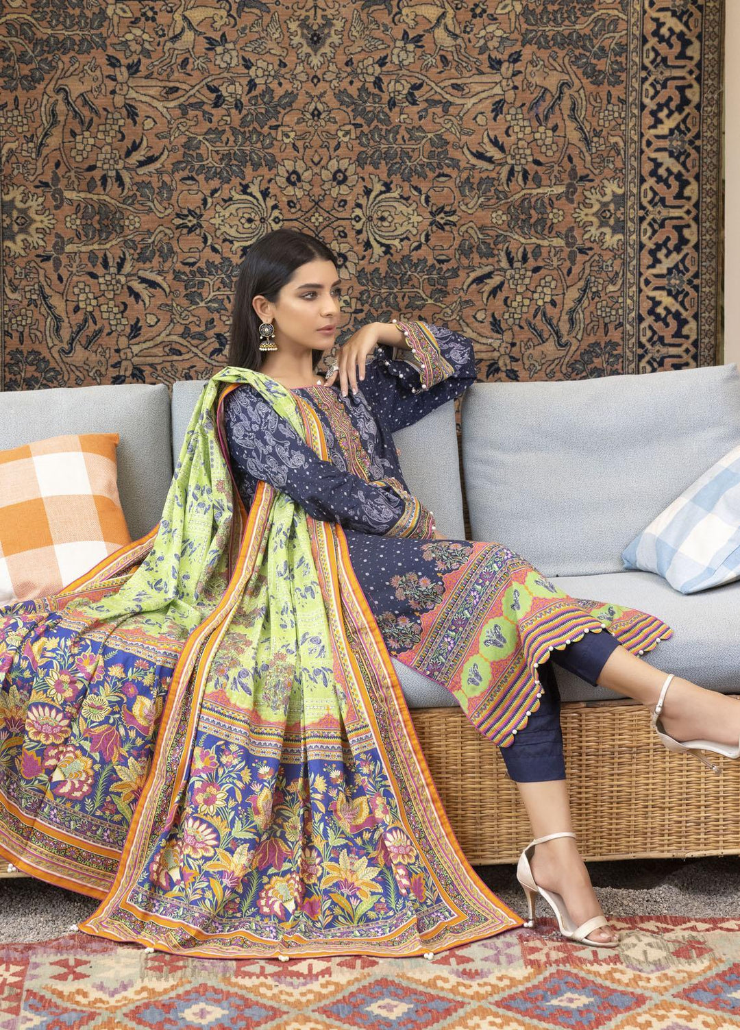 Rujhan Printed Lawn Suits Unstitched 3 Piece RJN22L-3 RPL- 001 - Summer Collection