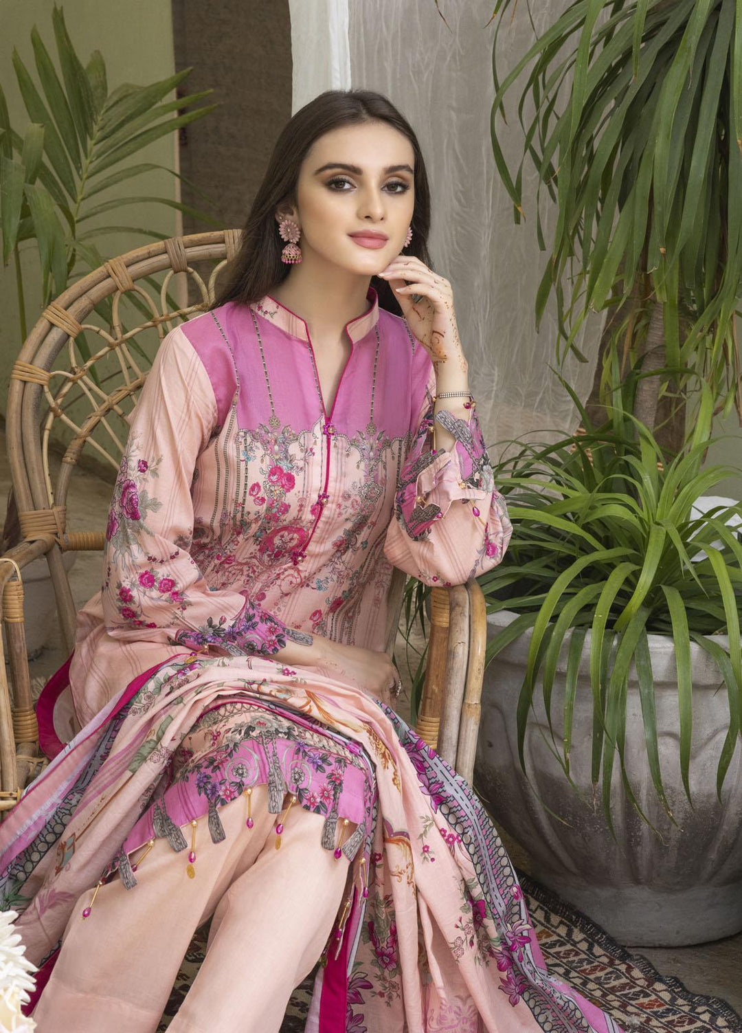 Rujhan Printed Lawn Suits Unstitched 3 Piece RJN22L-3 RPL- 004 - Summer Collection