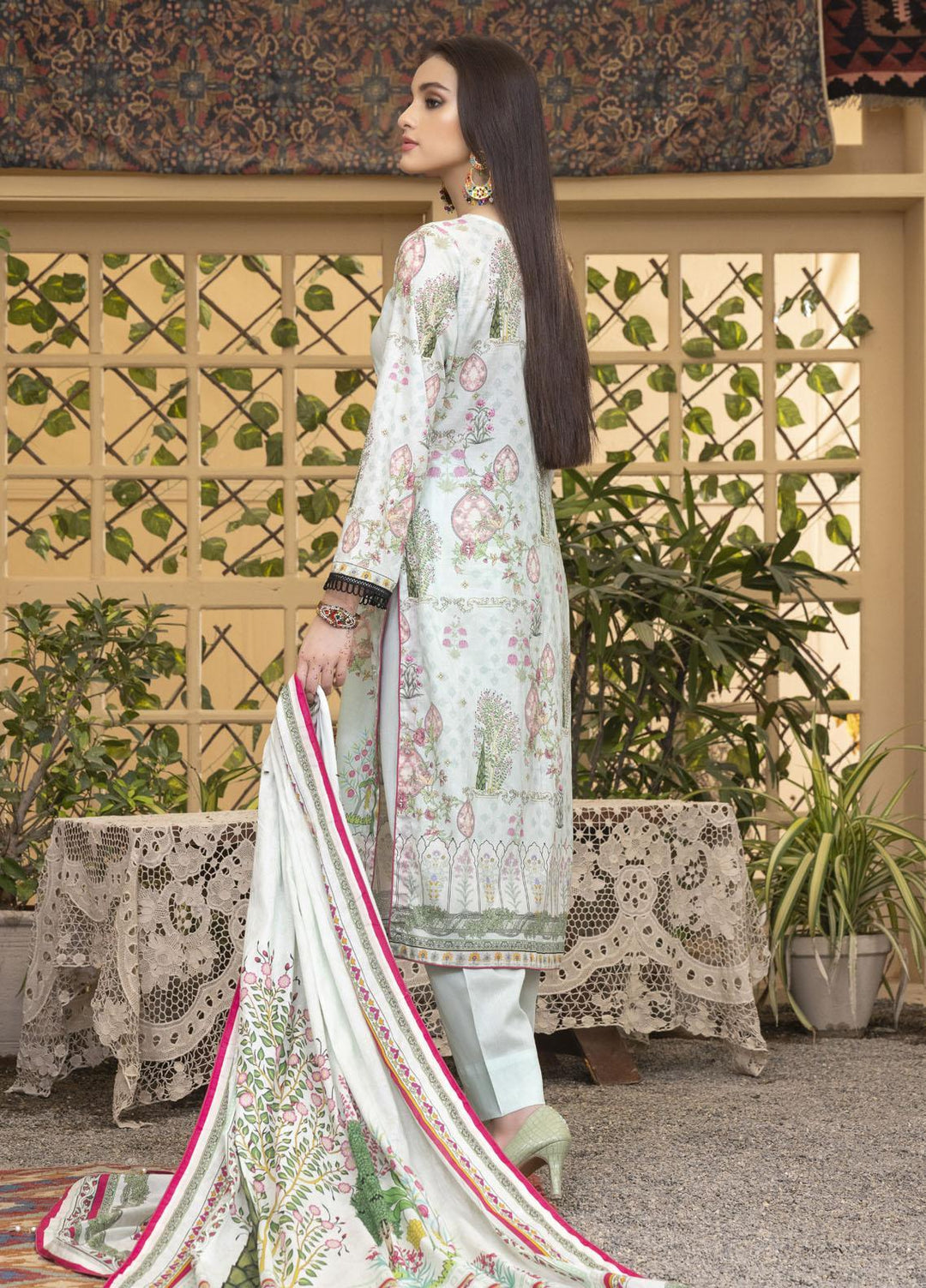 Rujhan Printed Lawn Suits Unstitched 3 Piece RJN22L-3 RPL- 005 - Summer Collection