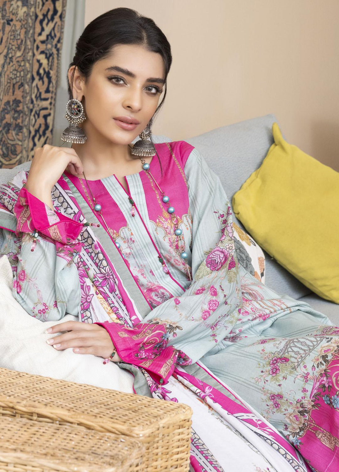 Rujhan Printed Lawn Suits Unstitched 3 Piece RJN22L-3 RPL- 009 - Summer Collection