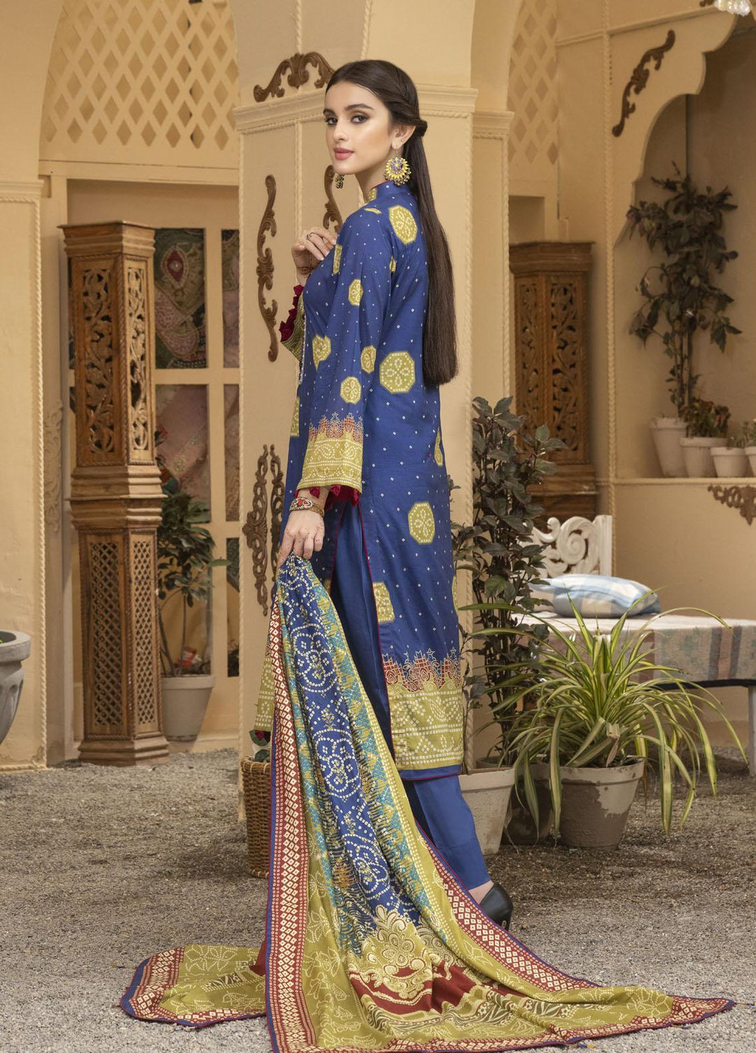 Rujhan Printed Lawn Suits Unstitched 3 Piece RJN22L-3 RPL- 012 - Summer Collection