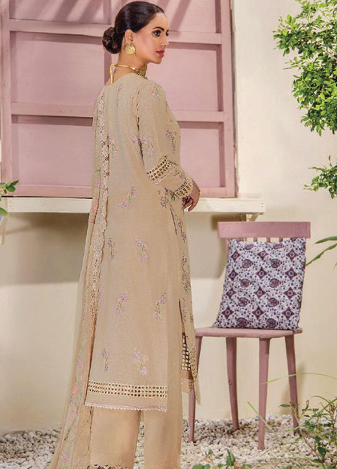 Rumli By Humdum Embroidered Karandi Suits Unstitched 3 Piece HD23RM D-04 - Formal Collection