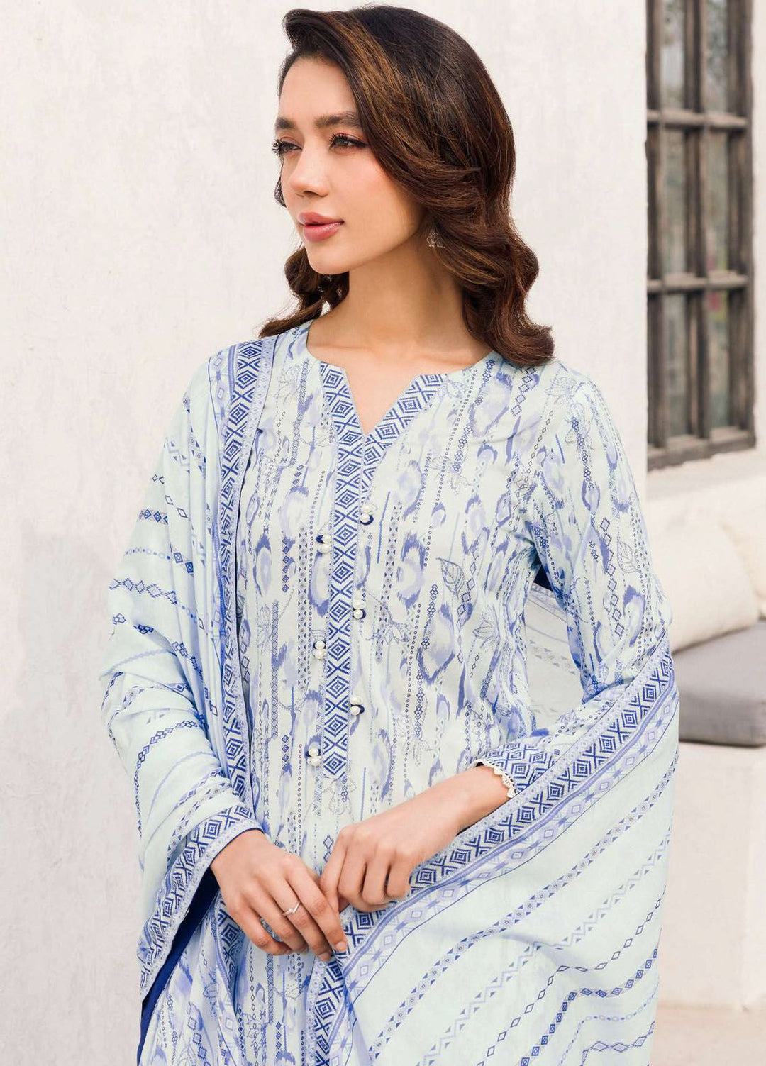 Rung By Motifz Printed Lawn Suit Unstitched 3 Piece MT24L-V1 4550 Hayaat - Summer Collection