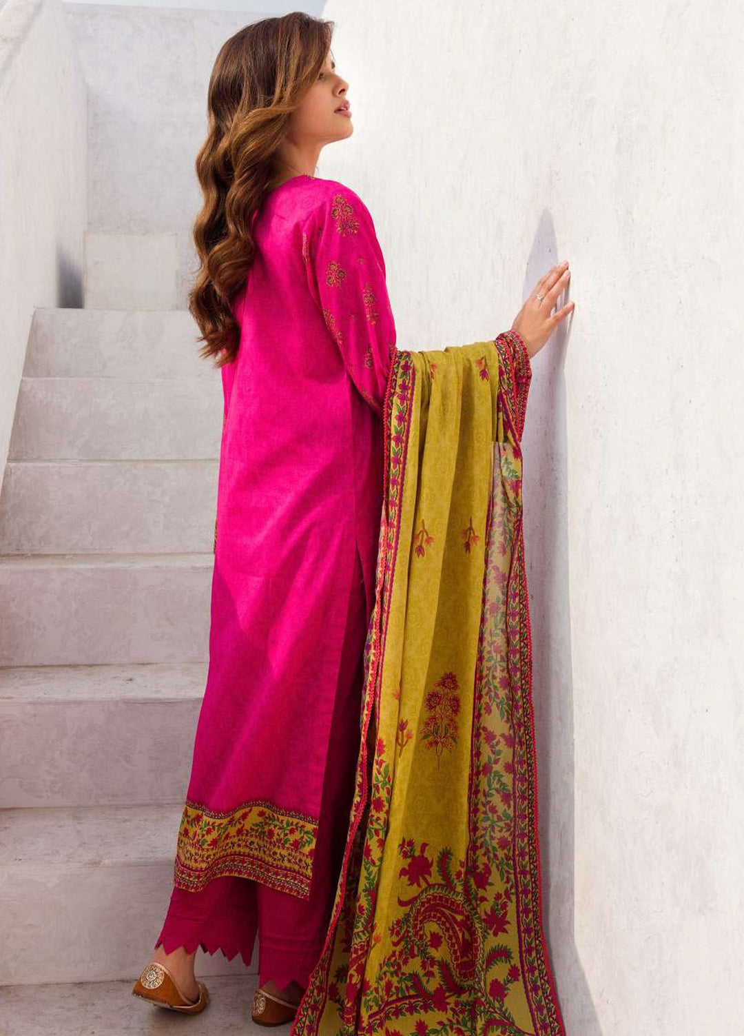 Rung By Motifz Printed Lawn Suit Unstitched 3 Piece MT24L-V2 4582 Saba - Summer Collection