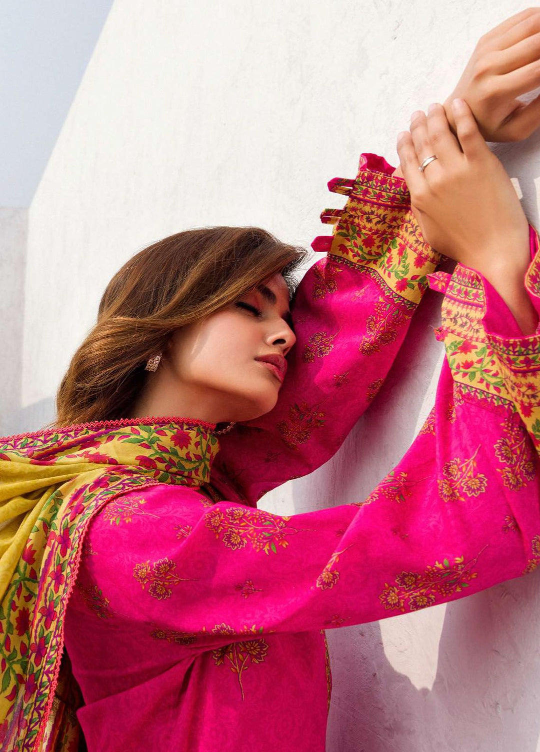 Rung By Motifz Printed Lawn Suit Unstitched 3 Piece MT24L-V2 4582 Saba - Summer Collection