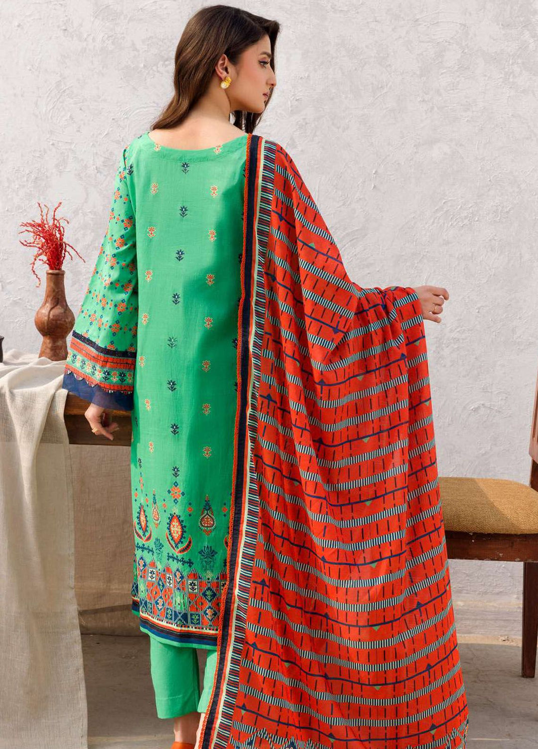 Rung By Motifz Printed Lawn Suit Unstitched 3 Piece MT24L-V2 4584 Mumtaz - Summer Collection