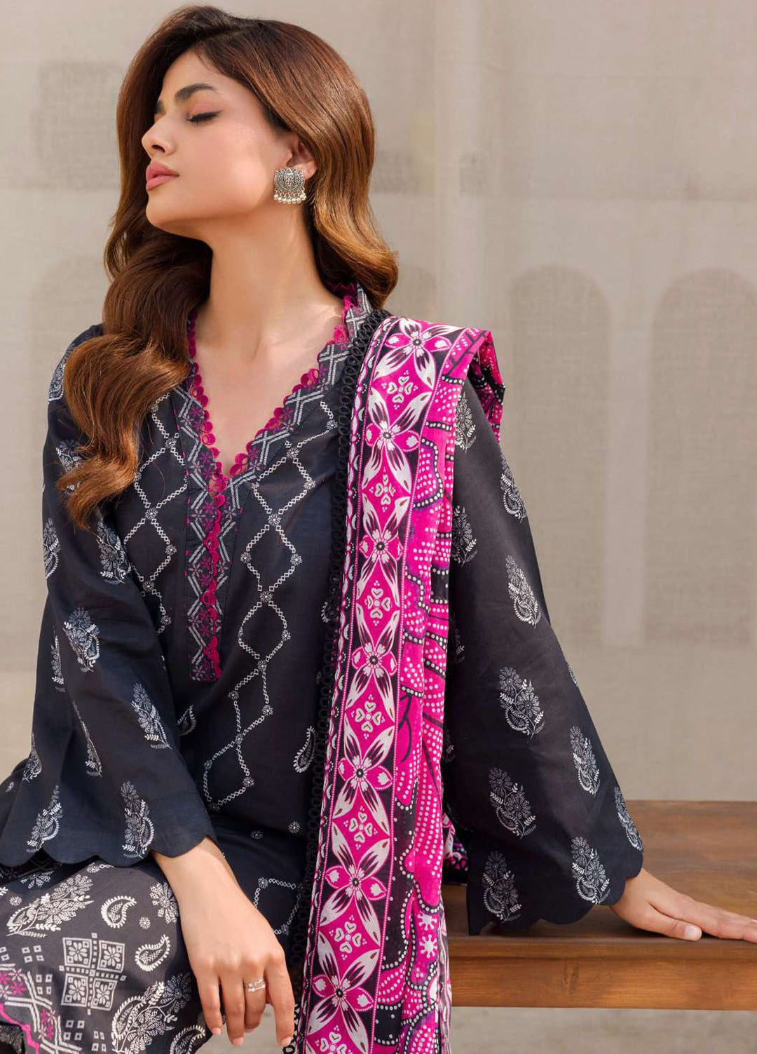 Rung By Motifz Printed Lawn Suit Unstitched 3 Piece MT24L-V2 4585 Mahtab - Summer Collection