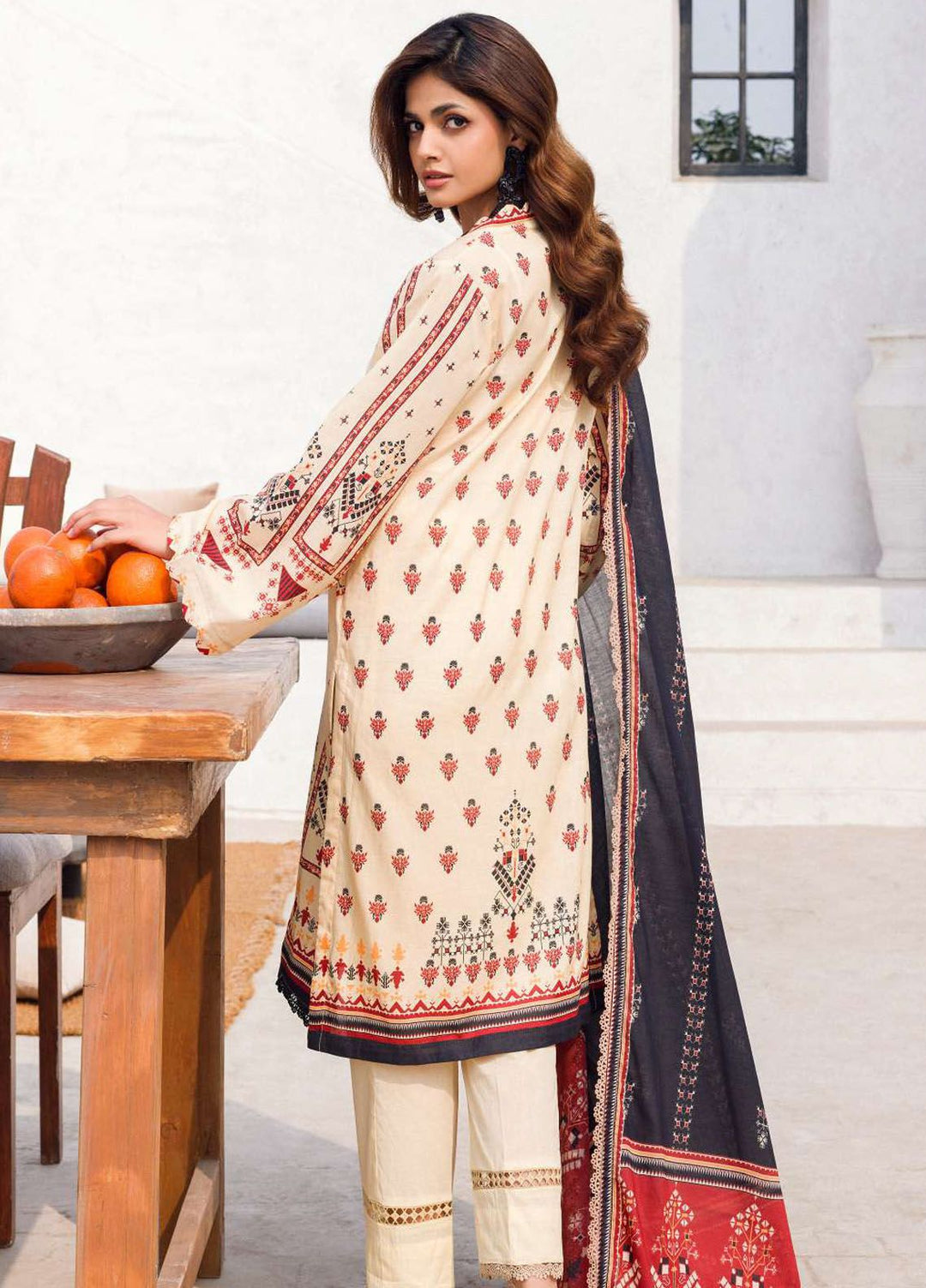 Rung By Motifz Printed Lawn Suit Unstitched 3 Piece MT24L-V2 4586 Qudsia - Summer Collection