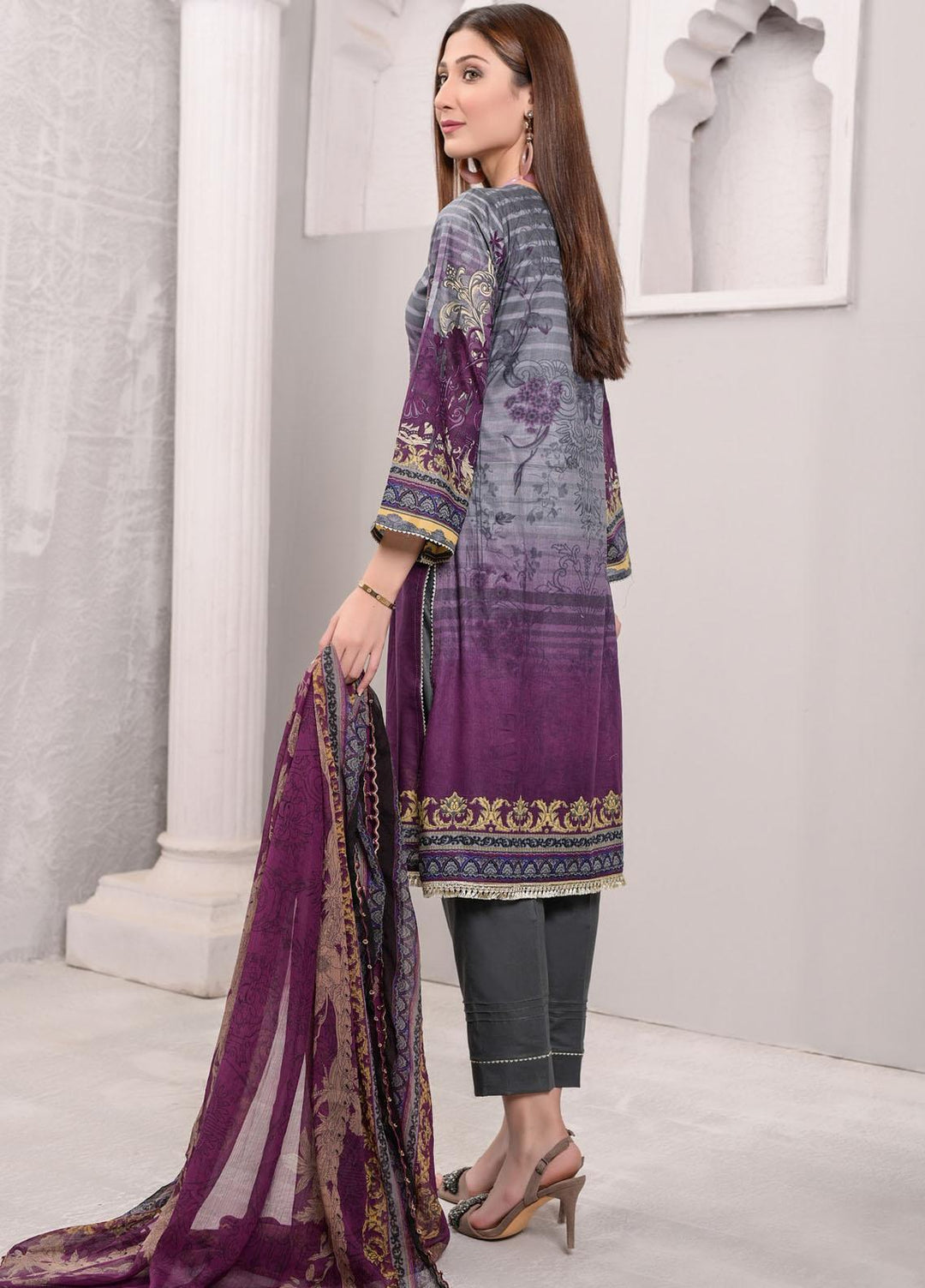 Pretty Petals By Ruqayyah Embroidered Lawn Suits Unstitched 3 Piece RQY22PP 03 - Summer Collection