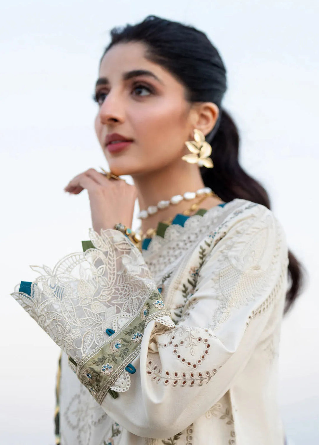 Saagar by Aabyaan Embroidered Lawn Suit Unstitched 3 Piece ABY25SL AS-04 Arsin - Summer Collection