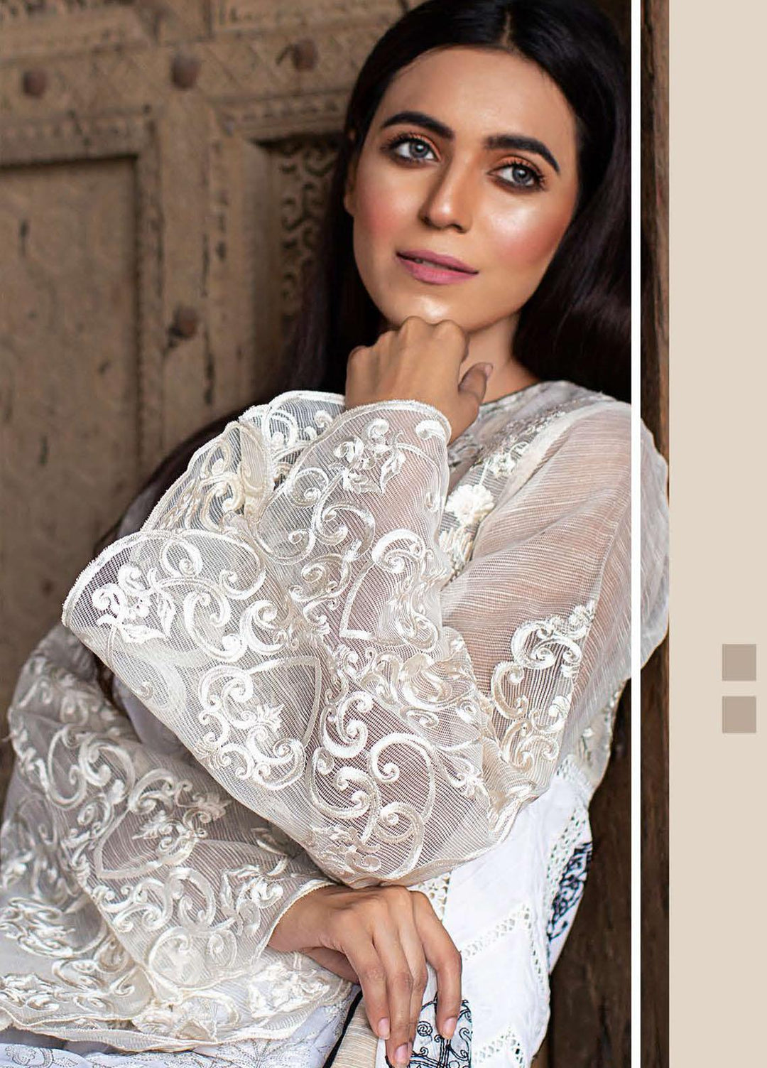 Saanjh By Zunuj Embroidered Lawn Suits Unstitched 3 Piece ZJ23S D-02 - Summer Collection