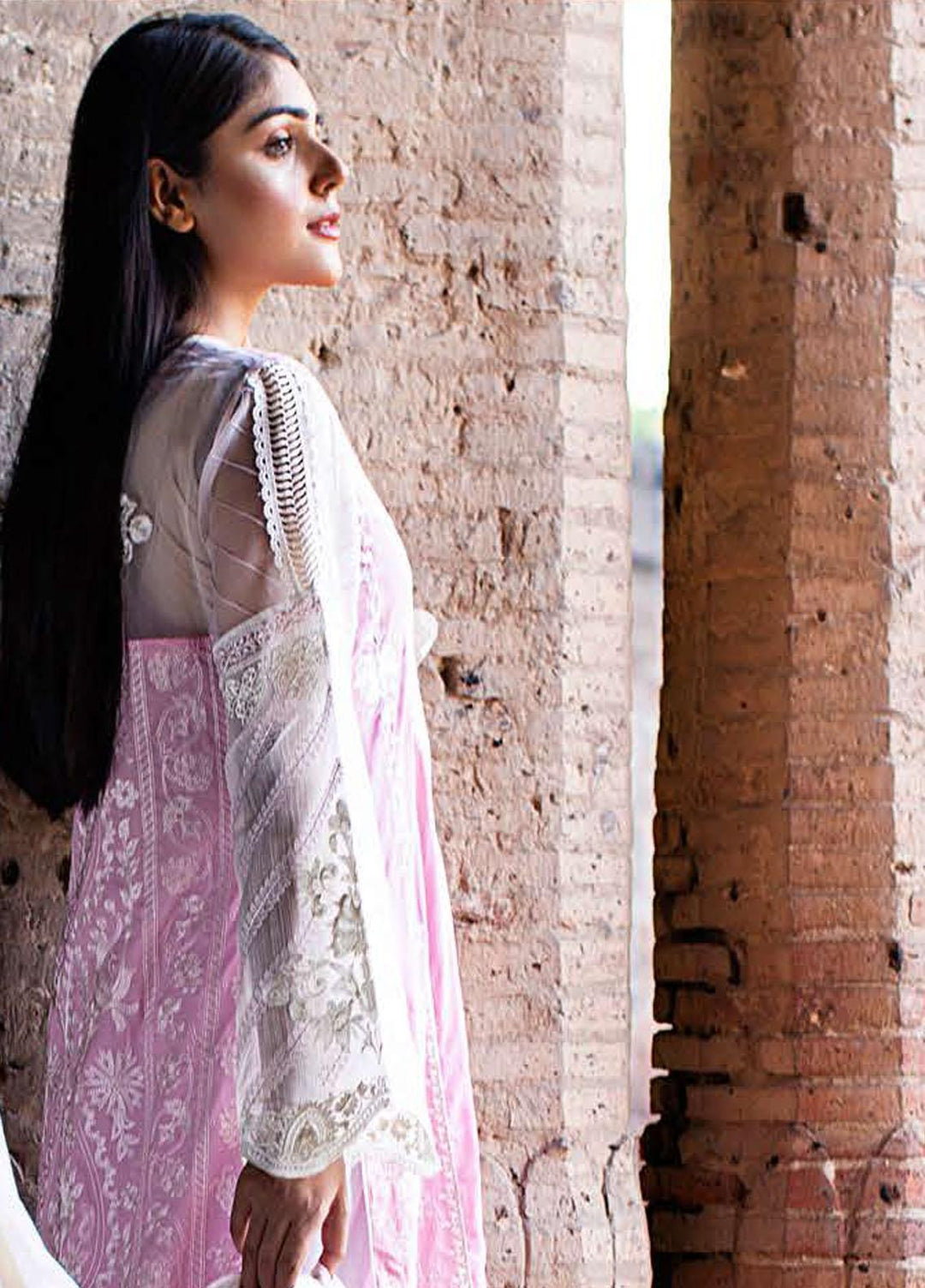 Saanjh By Zunuj Embroidered Lawn Suits Unstitched 3 Piece ZJ23S D-04 - Summer Collection