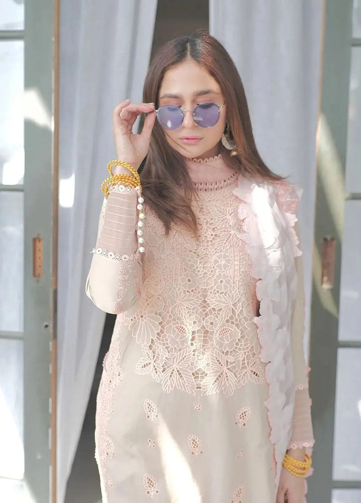 Sable Vogue Embroidered Lawn Suit Unstitched 3 Piece SV24LL SL-06-24 Clara - Luxury Summer Collection